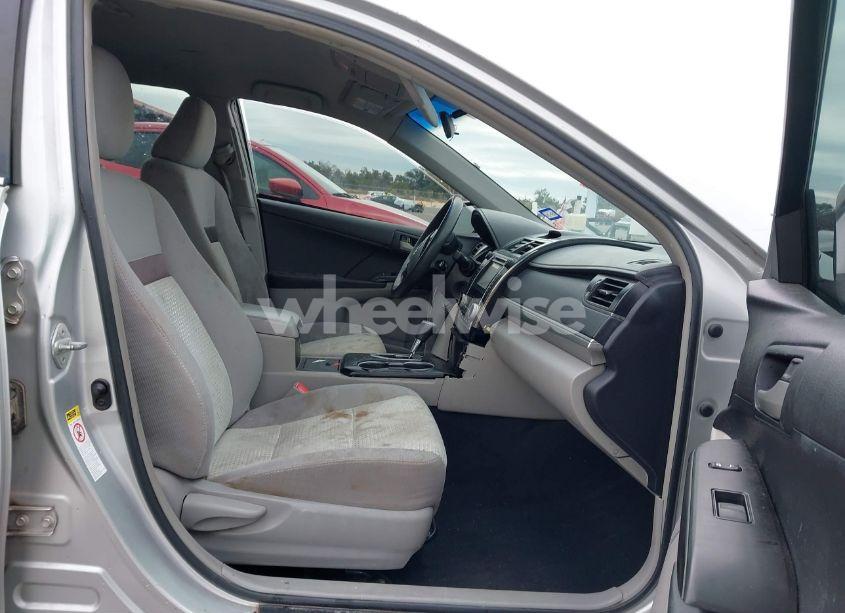 Photo 5 of 2012 Toyota Camry LE (VIN 4T1BF1FK1CU025519)