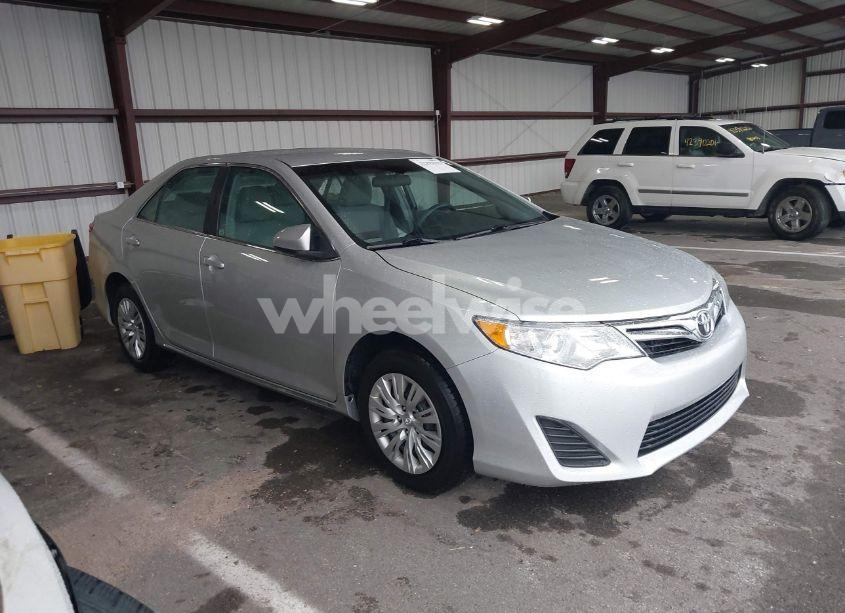 2012 Toyota Camry LE (VIN 4T1BF1FK1CU029876) main photo