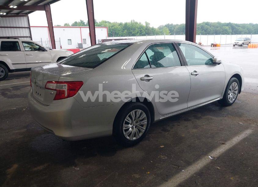 Photo 4 of 2012 Toyota Camry LE (VIN 4T1BF1FK1CU029876)