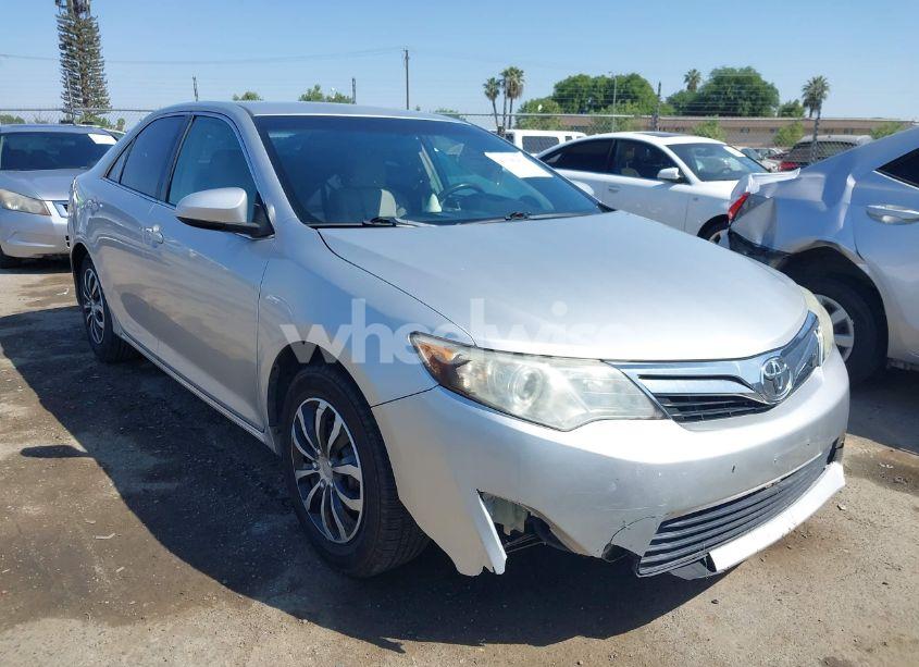 2012 Toyota Camry LE (VIN 4T1BF1FK1CU045351) main photo