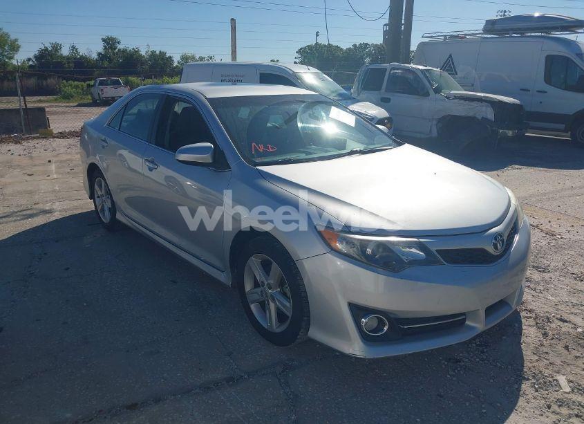 2012 Toyota Camry SE (VIN 4T1BF1FK1CU052221) main photo