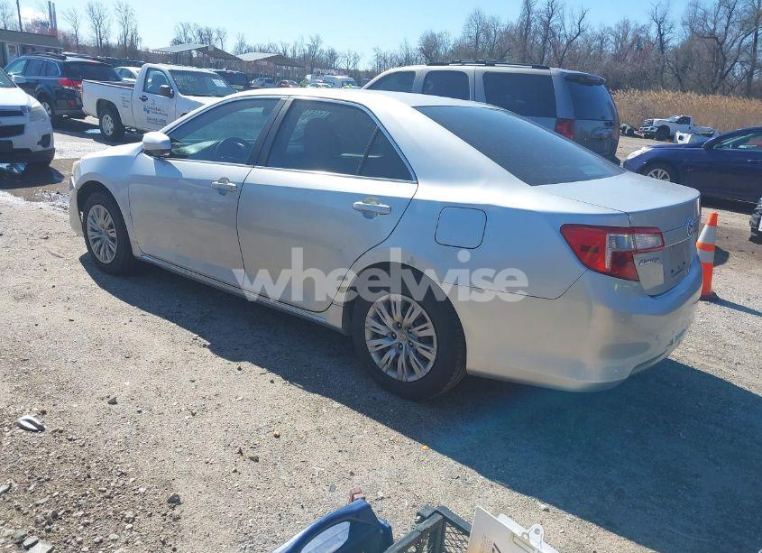Photo 3 of 2012 Toyota Camry LE (VIN 4T1BF1FK1CU059458)