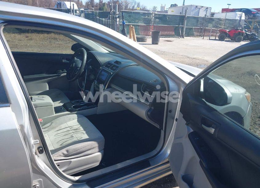 Photo 5 of 2012 Toyota Camry LE (VIN 4T1BF1FK1CU059458)