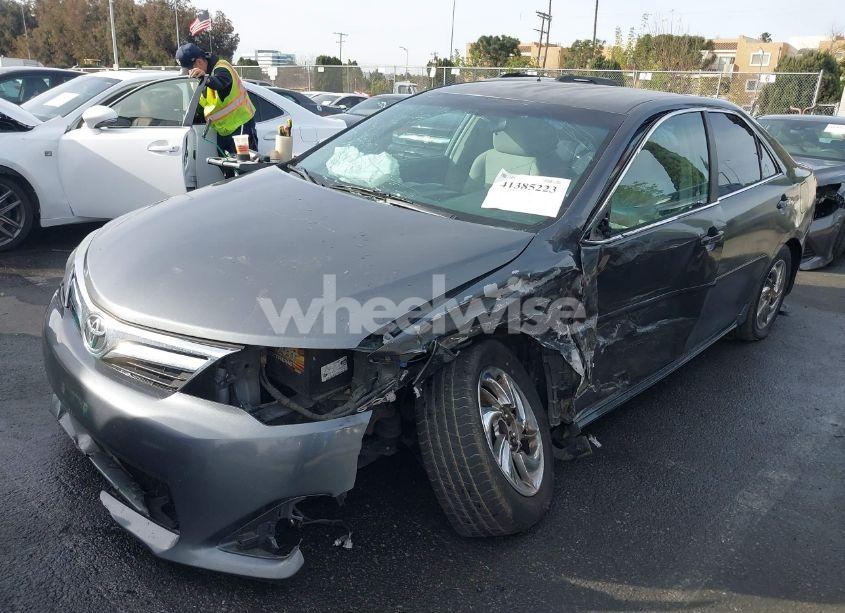Photo 2 of 2012 Toyota Camry LE (VIN 4T1BF1FK1CU069584)