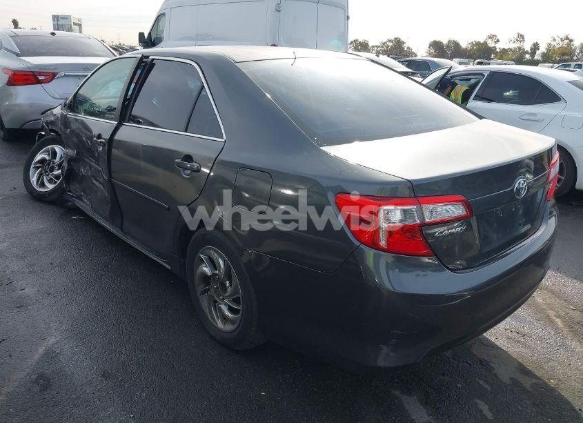 Photo 3 of 2012 Toyota Camry LE (VIN 4T1BF1FK1CU069584)