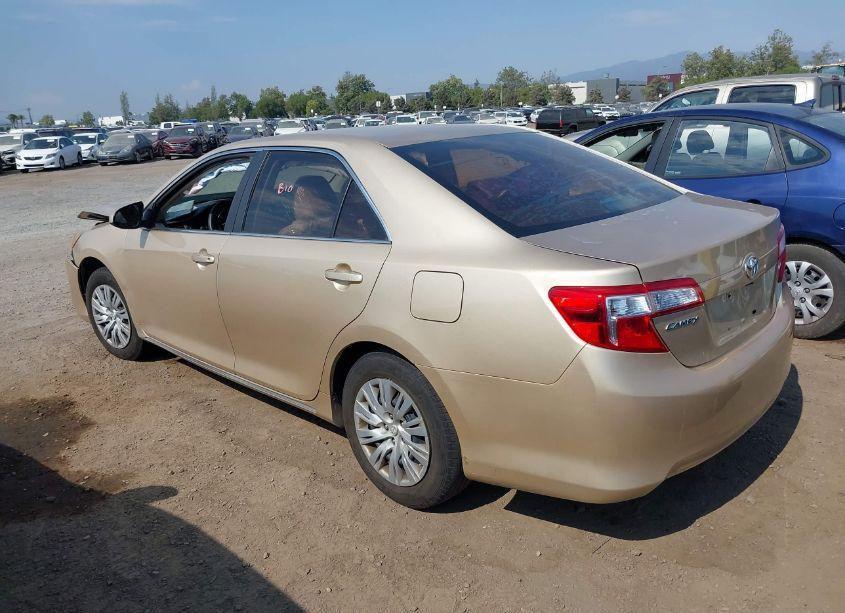 Photo 3 of 2012 Toyota Camry LE (VIN 4T1BF1FK1CU074428)