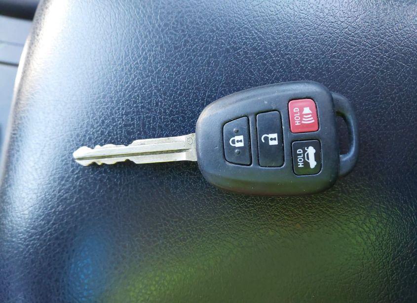 Photo 11 of 2012 Toyota Camry SE (VIN 4T1BF1FK1CU113468)