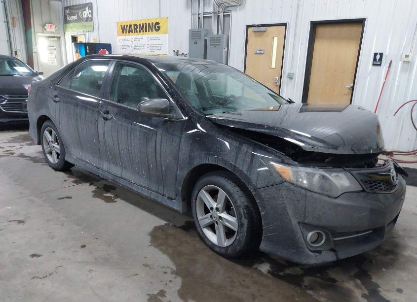 2012 Toyota Camry SE (VIN 4T1BF1FK1CU113907) main photo