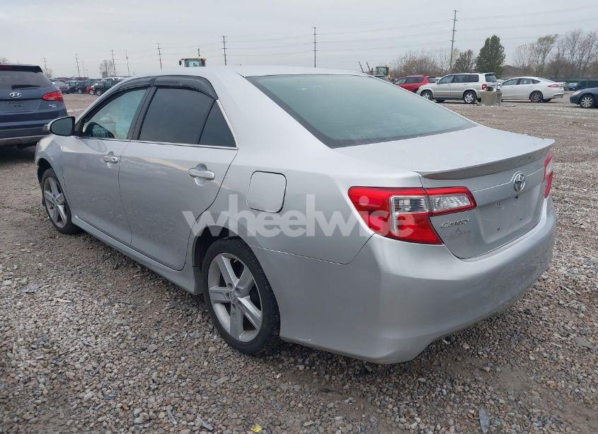 Photo 3 of 2012 Toyota Camry SE (VIN 4T1BF1FK1CU118606)