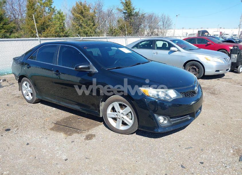 2012 Toyota Camry SE (VIN 4T1BF1FK1CU129721) main photo