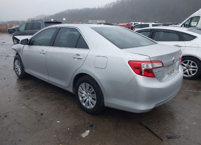 Photo 3 of 2012 Toyota Camry LE (VIN 4T1BF1FK1CU140282)