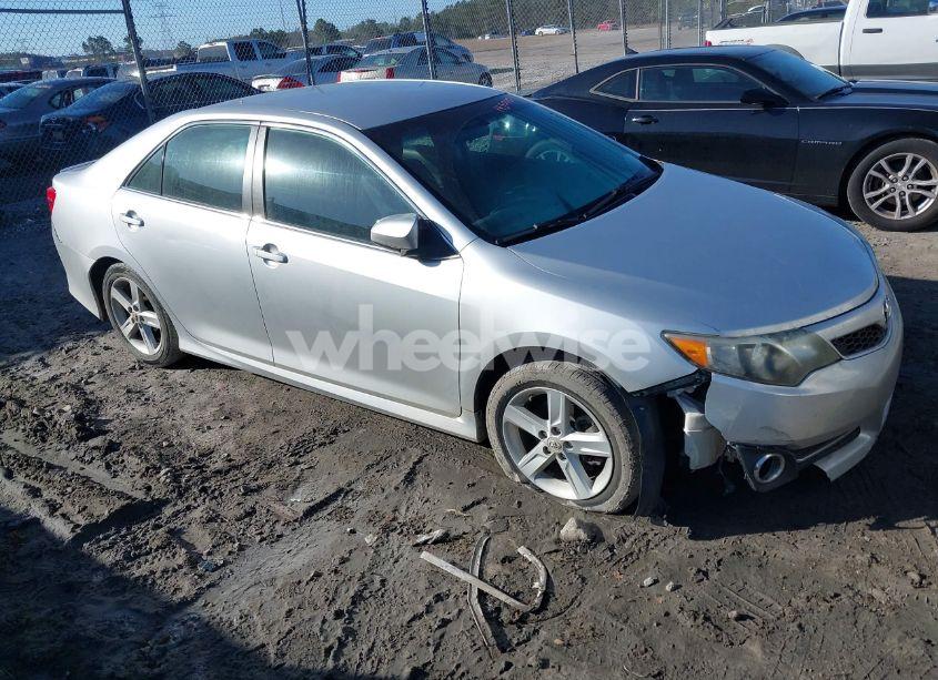 2012 Toyota Camry SE (VIN 4T1BF1FK1CU145000) main photo