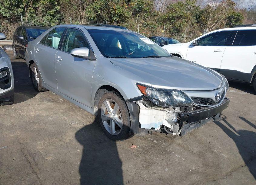 2012 Toyota Camry SE (VIN 4T1BF1FK1CU149810) main photo