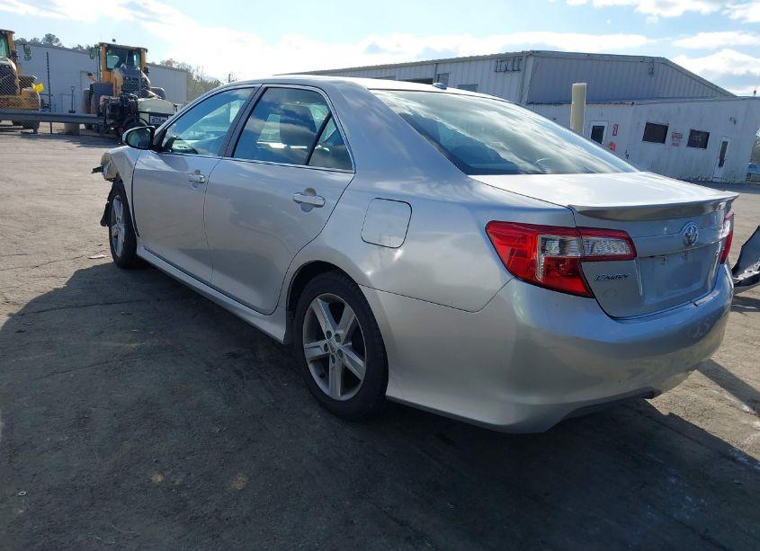 Photo 3 of 2012 Toyota Camry SE (VIN 4T1BF1FK1CU149810)