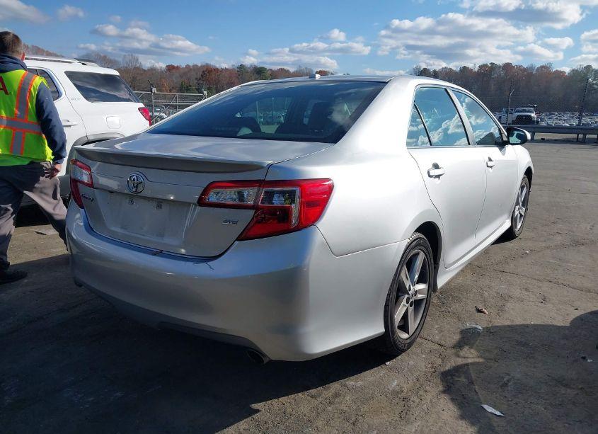 Photo 4 of 2012 Toyota Camry SE (VIN 4T1BF1FK1CU149810)