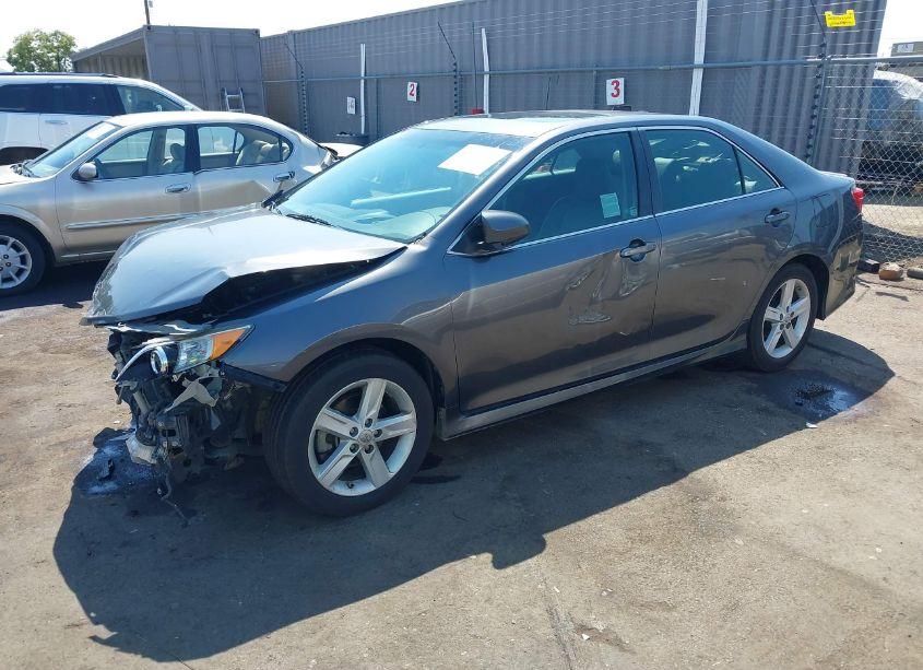 Photo 2 of 2012 Toyota Camry SE (VIN 4T1BF1FK1CU163948)