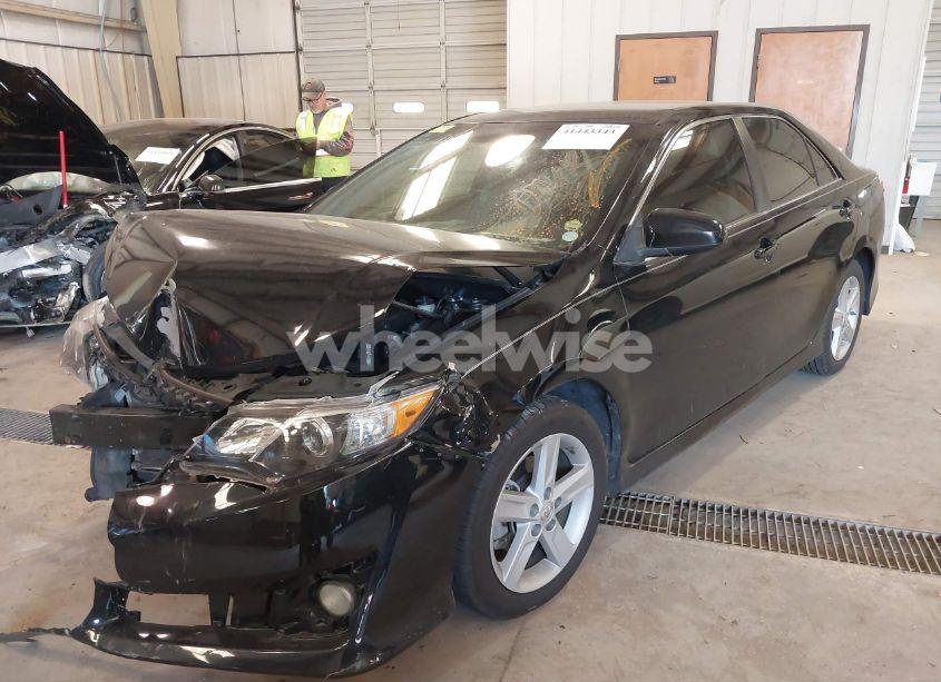Photo 2 of 2012 Toyota Camry SE (VIN 4T1BF1FK1CU169491)