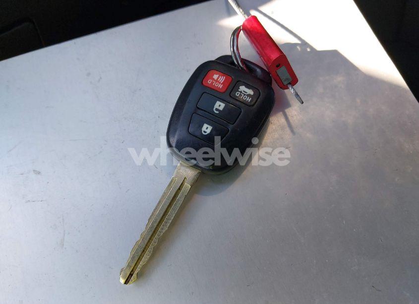 Photo 11 of 2012 Toyota Camry SE (VIN 4T1BF1FK1CU170009)