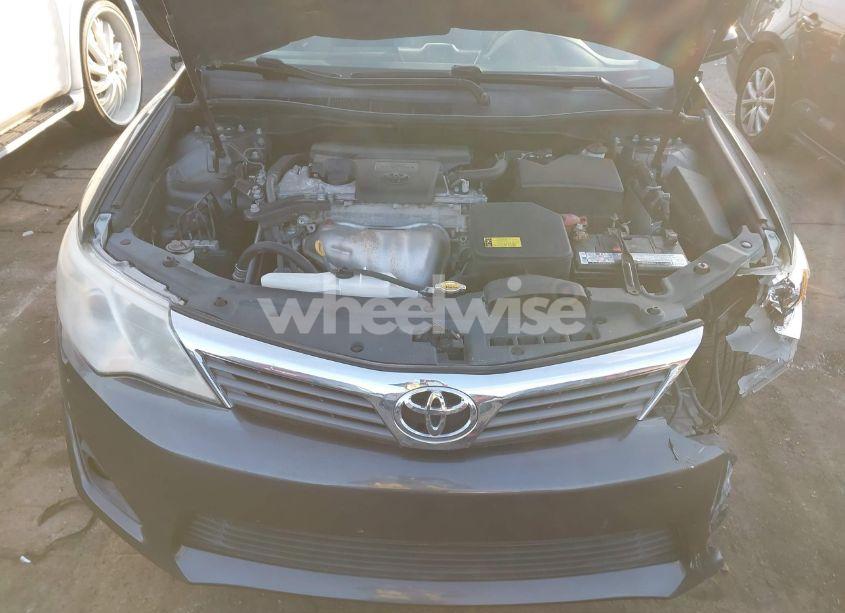 Photo 10 of 2012 Toyota Camry L (VIN 4T1BF1FK1CU501932)