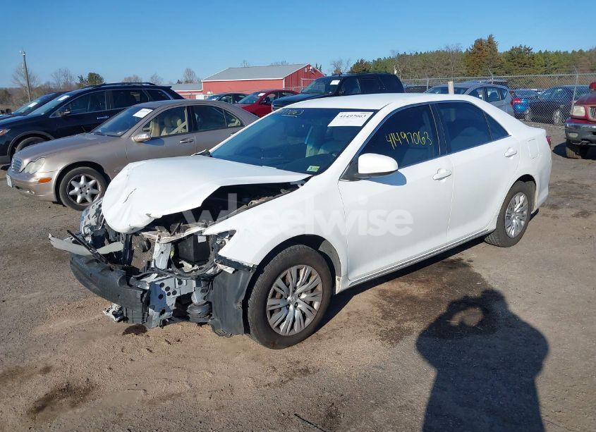 Photo 2 of 2012 Toyota Camry LE (VIN 4T1BF1FK1CU527818)