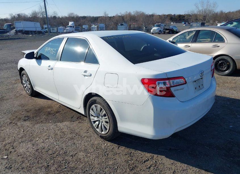 Photo 3 of 2012 Toyota Camry LE (VIN 4T1BF1FK1CU527818)
