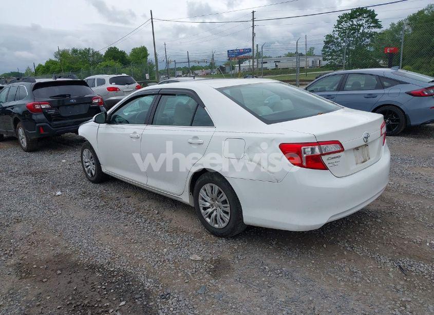 Photo 3 of 2012 Toyota Camry LE (VIN 4T1BF1FK1CU532002)