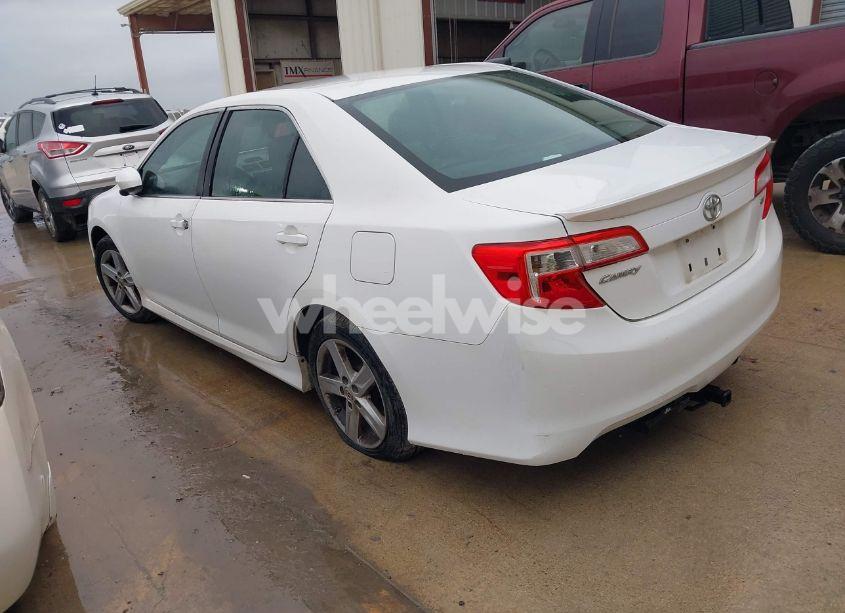 Photo 3 of 2012 Toyota Camry SE (VIN 4T1BF1FK1CU544747)