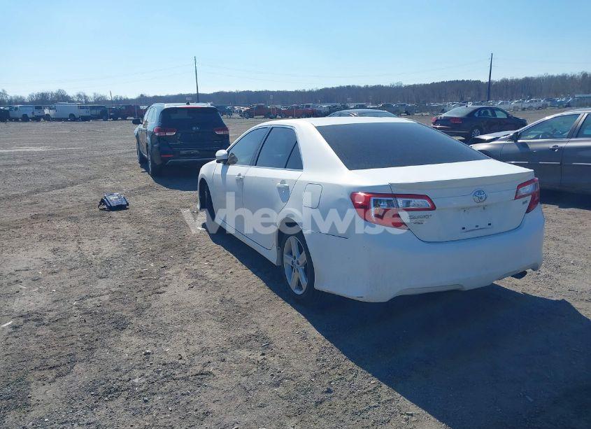 Photo 3 of 2012 Toyota Camry SE (VIN 4T1BF1FK1CU591812)