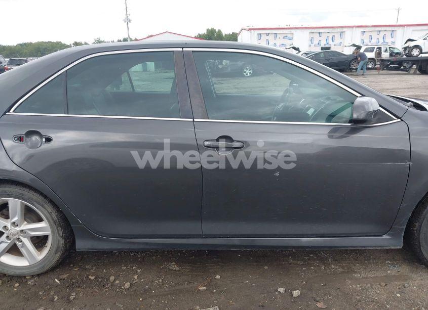 Photo 13 of 2012 Toyota Camry SE (VIN 4T1BF1FK1CU601674)