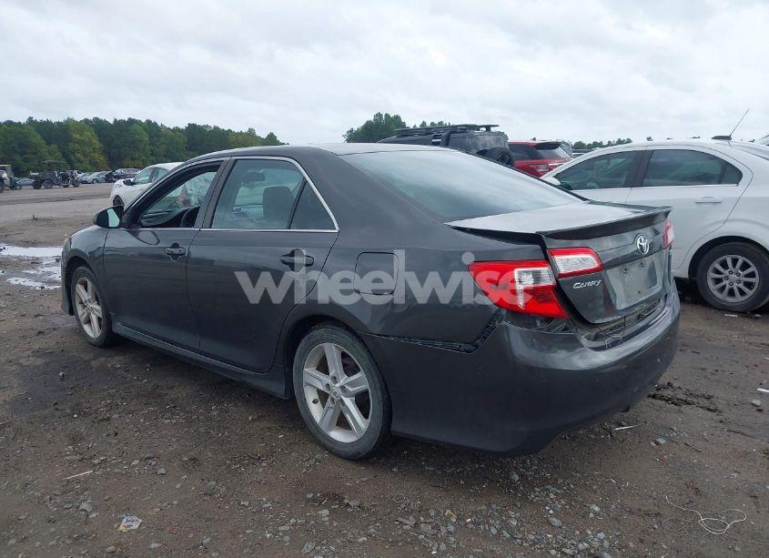 Photo 3 of 2012 Toyota Camry SE (VIN 4T1BF1FK1CU601674)