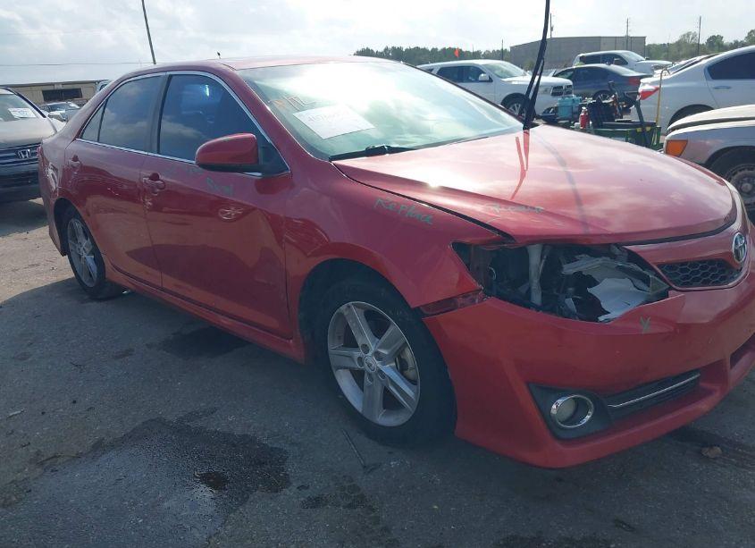 2012 Toyota Camry SE (VIN 4T1BF1FK1CU601870) main photo