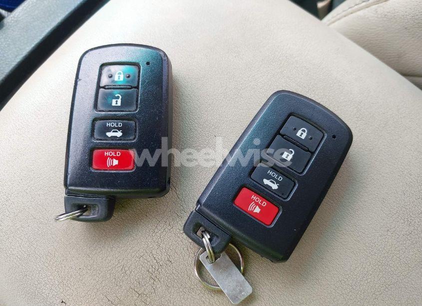 Photo 11 of 2012 Toyota Camry XLE (VIN 4T1BF1FK1CU617065)