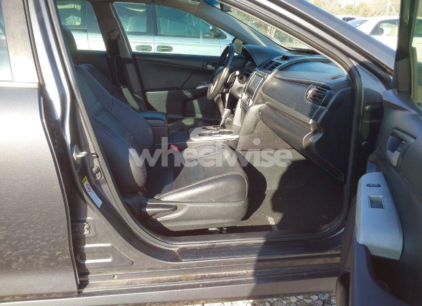 Photo 5 of 2013 Toyota Camry SE (VIN 4T1BF1FK1DU214074)