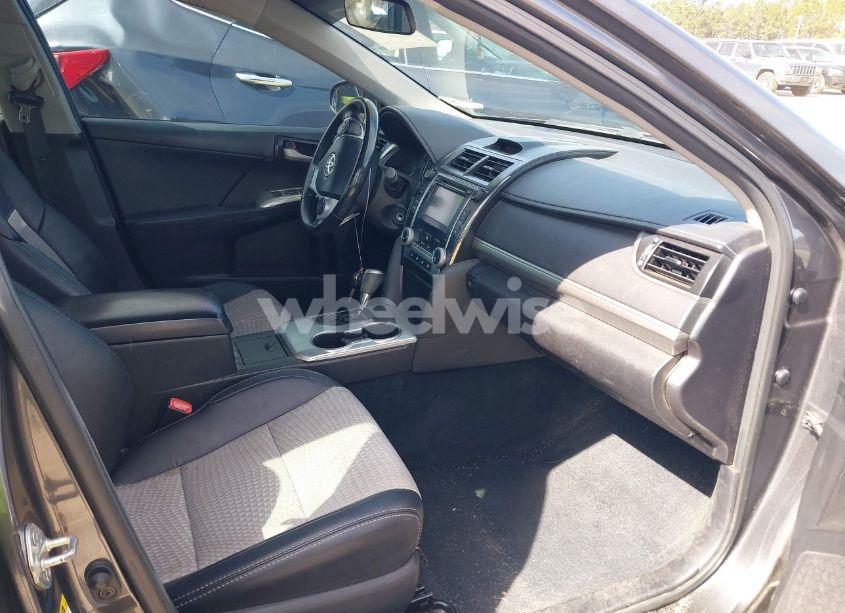 Photo 5 of 2013 Toyota Camry SE (VIN 4T1BF1FK1DU238097)