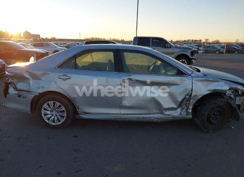 Photo 13 of 2013 Toyota Camry LE (VIN 4T1BF1FK1DU272007)