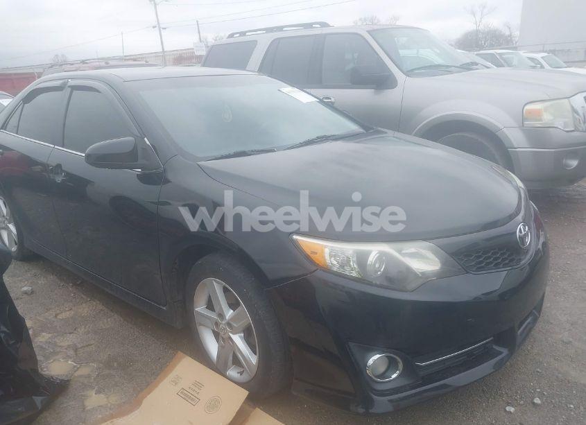 Photo 13 of 2013 Toyota Camry SE (VIN 4T1BF1FK1DU278311)