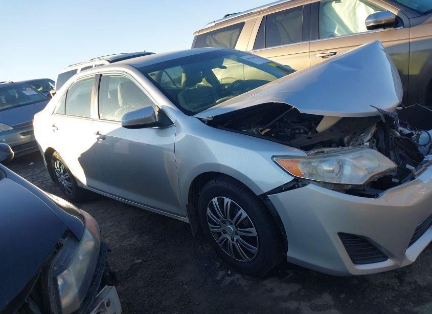 Photo 13 of 2013 Toyota Camry LE (VIN 4T1BF1FK1DU279023)