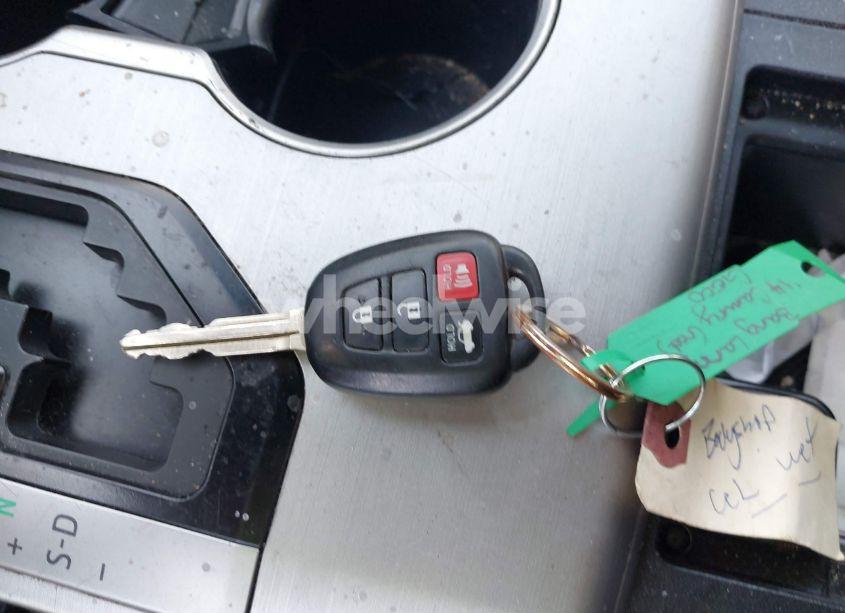 Photo 11 of 2013 Toyota Camry L/SE/LE/XLE (VIN 4T1BF1FK1DU640198)