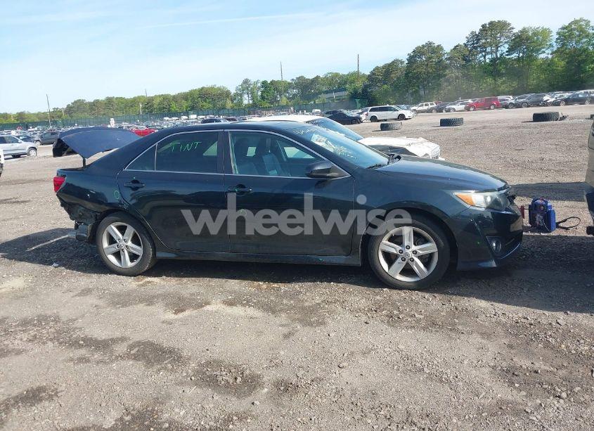 Photo 13 of 2013 Toyota Camry SE (VIN 4T1BF1FK1DU649242)