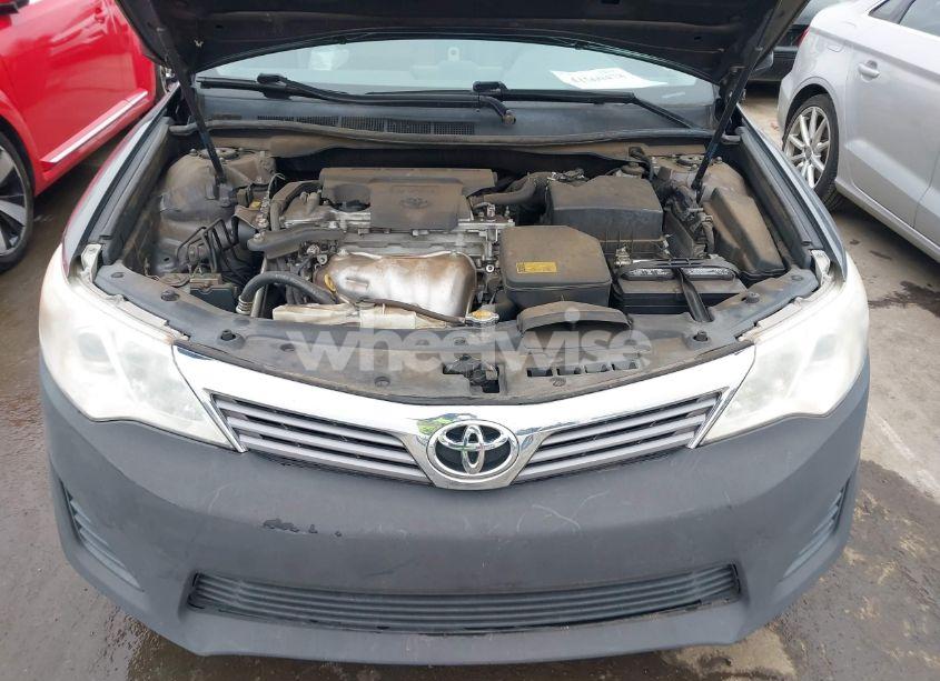Photo 10 of 2013 Toyota Camry L (VIN 4T1BF1FK1DU675761)