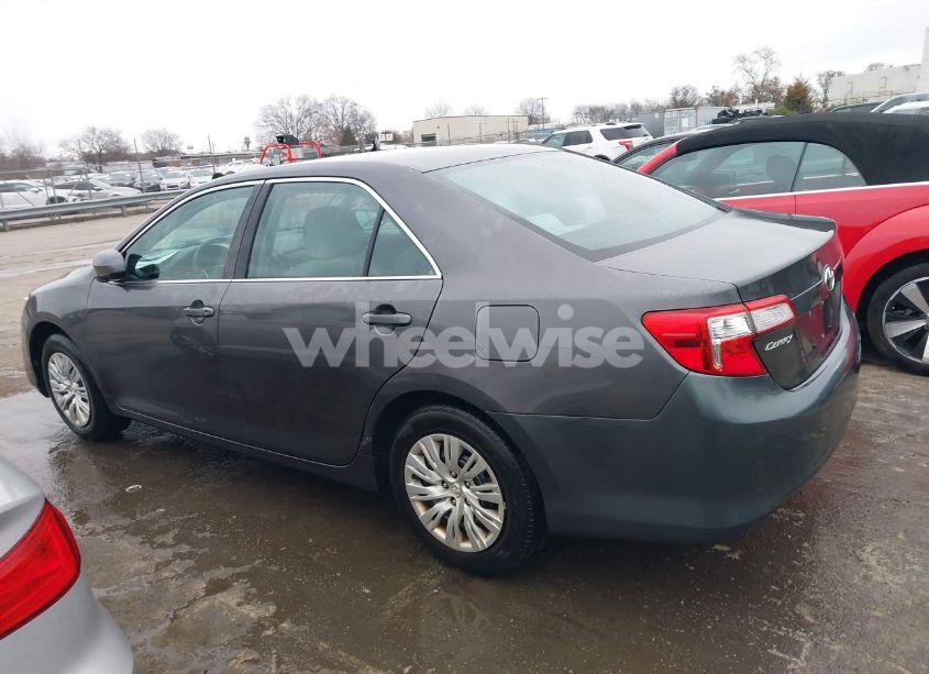 Photo 14 of 2013 Toyota Camry L (VIN 4T1BF1FK1DU675761)