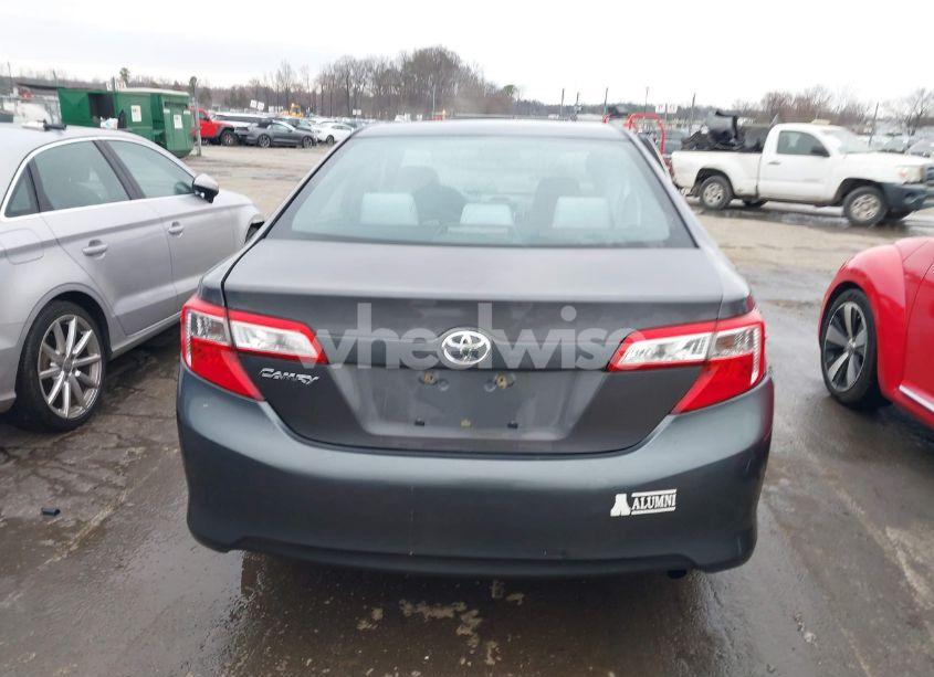 Photo 16 of 2013 Toyota Camry L (VIN 4T1BF1FK1DU675761)