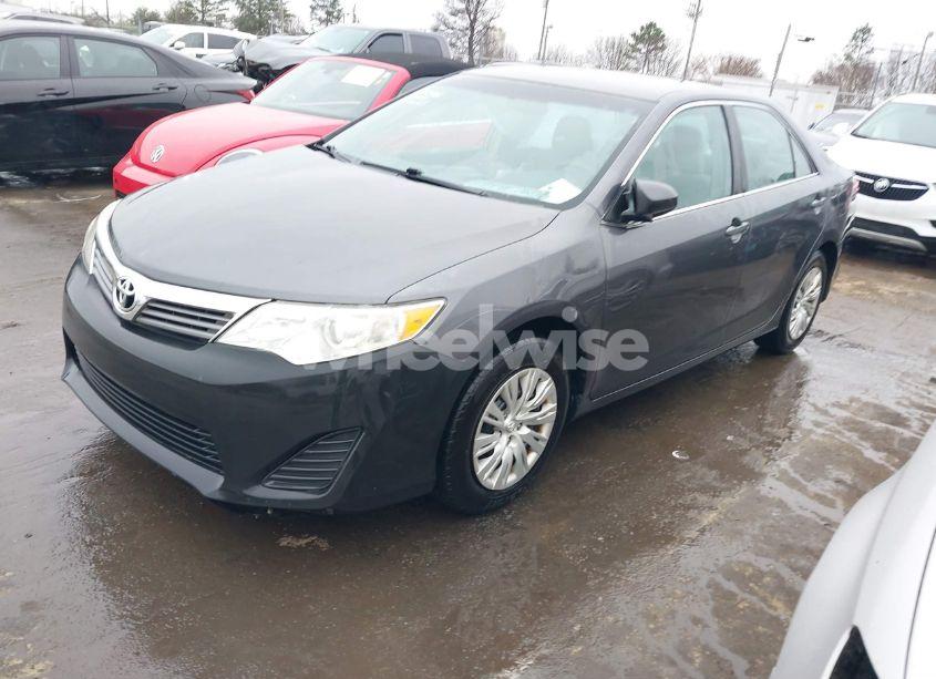 Photo 2 of 2013 Toyota Camry L (VIN 4T1BF1FK1DU675761)
