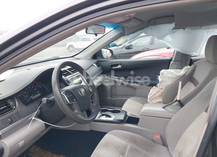 Photo 5 of 2013 Toyota Camry L (VIN 4T1BF1FK1DU675761)