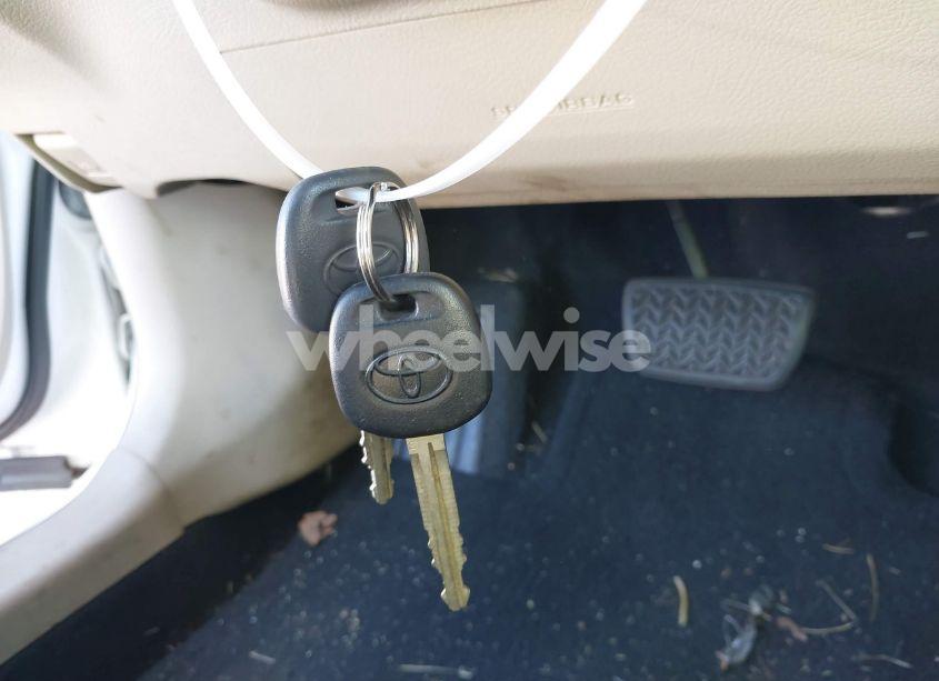 Photo 11 of 2013 Toyota Camry L (VIN 4T1BF1FK1DU680538)