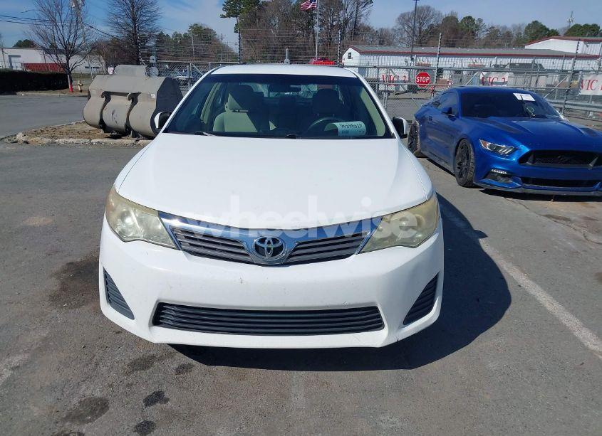 Photo 12 of 2013 Toyota Camry L (VIN 4T1BF1FK1DU680538)
