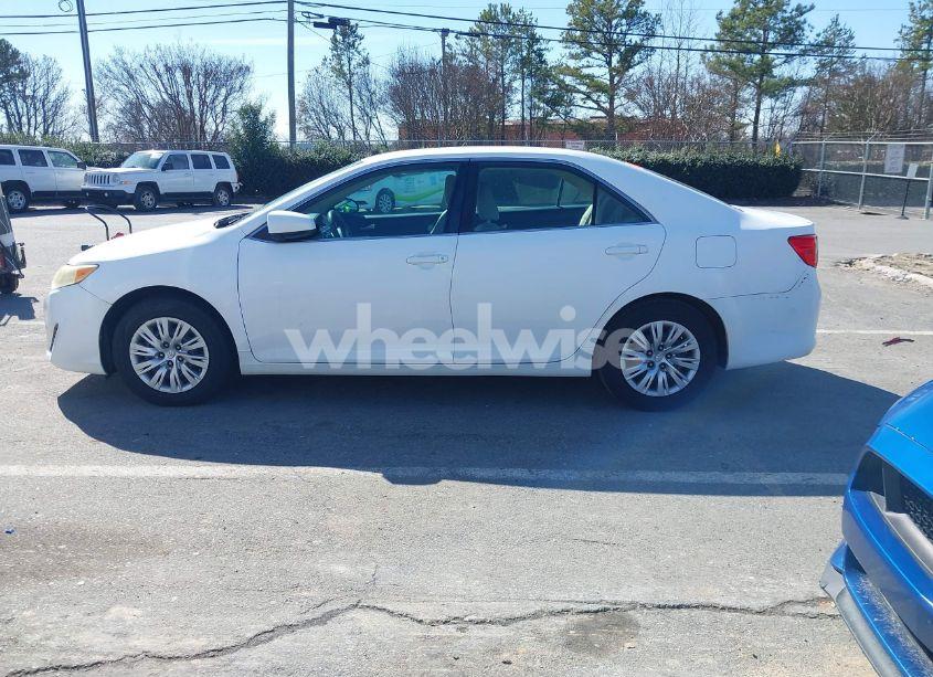 Photo 14 of 2013 Toyota Camry L (VIN 4T1BF1FK1DU680538)