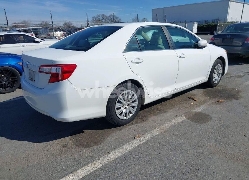 Photo 4 of 2013 Toyota Camry L (VIN 4T1BF1FK1DU680538)