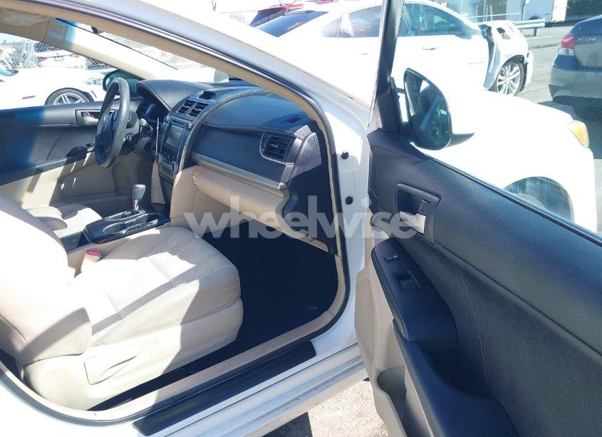 Photo 5 of 2013 Toyota Camry L (VIN 4T1BF1FK1DU680538)