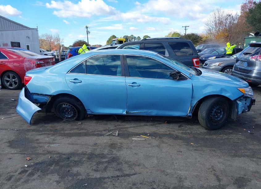 Photo 14 of 2013 Toyota Camry L (VIN 4T1BF1FK1DU681785)